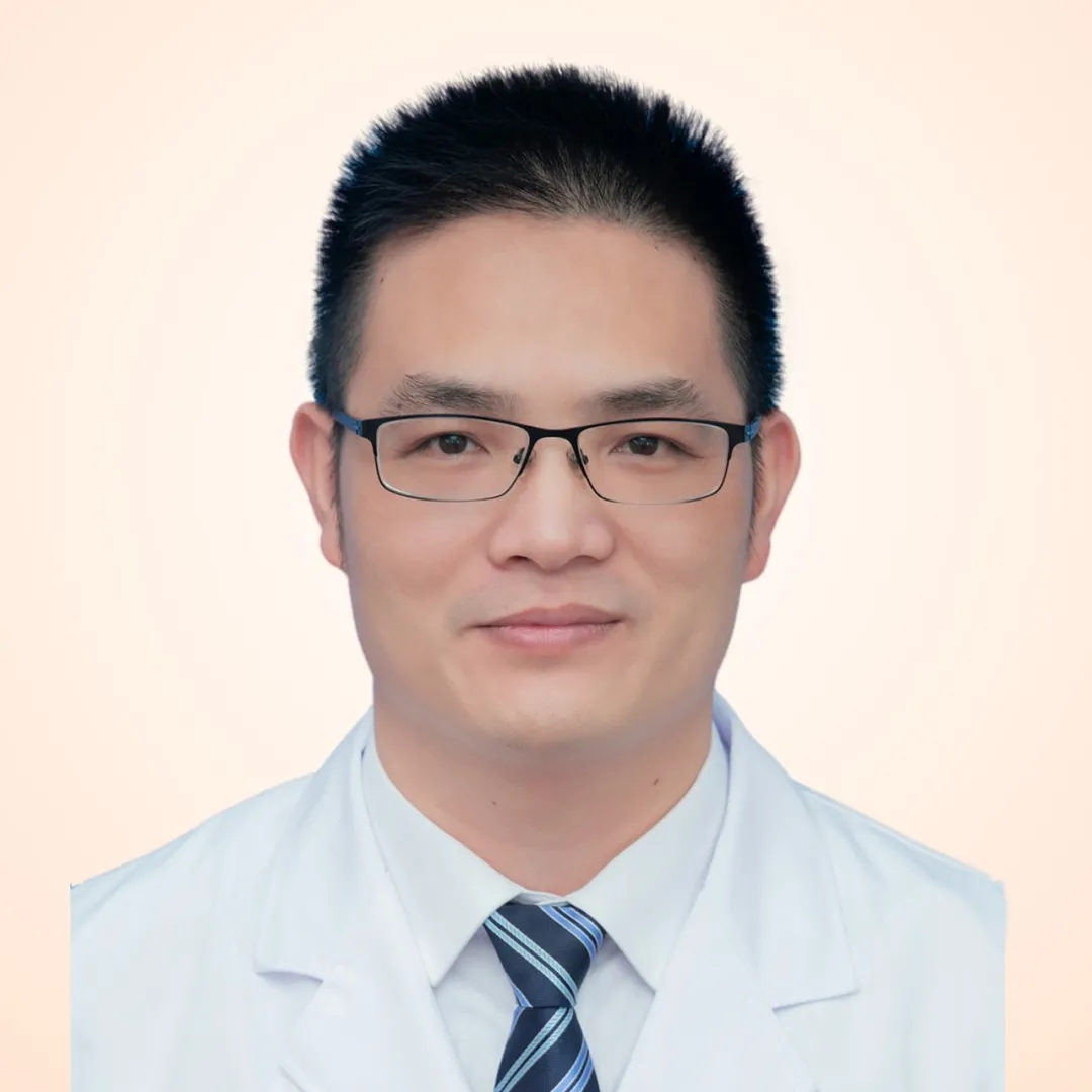 副主任医师 李可文