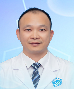 眼科副主任医师 黄洪边