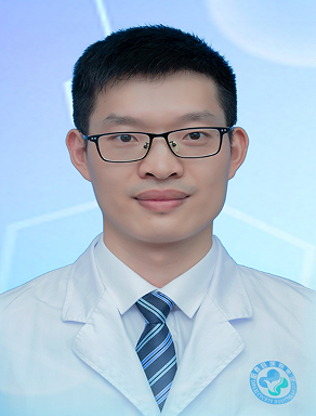 血液净化中心主任、主任医师 凌远开